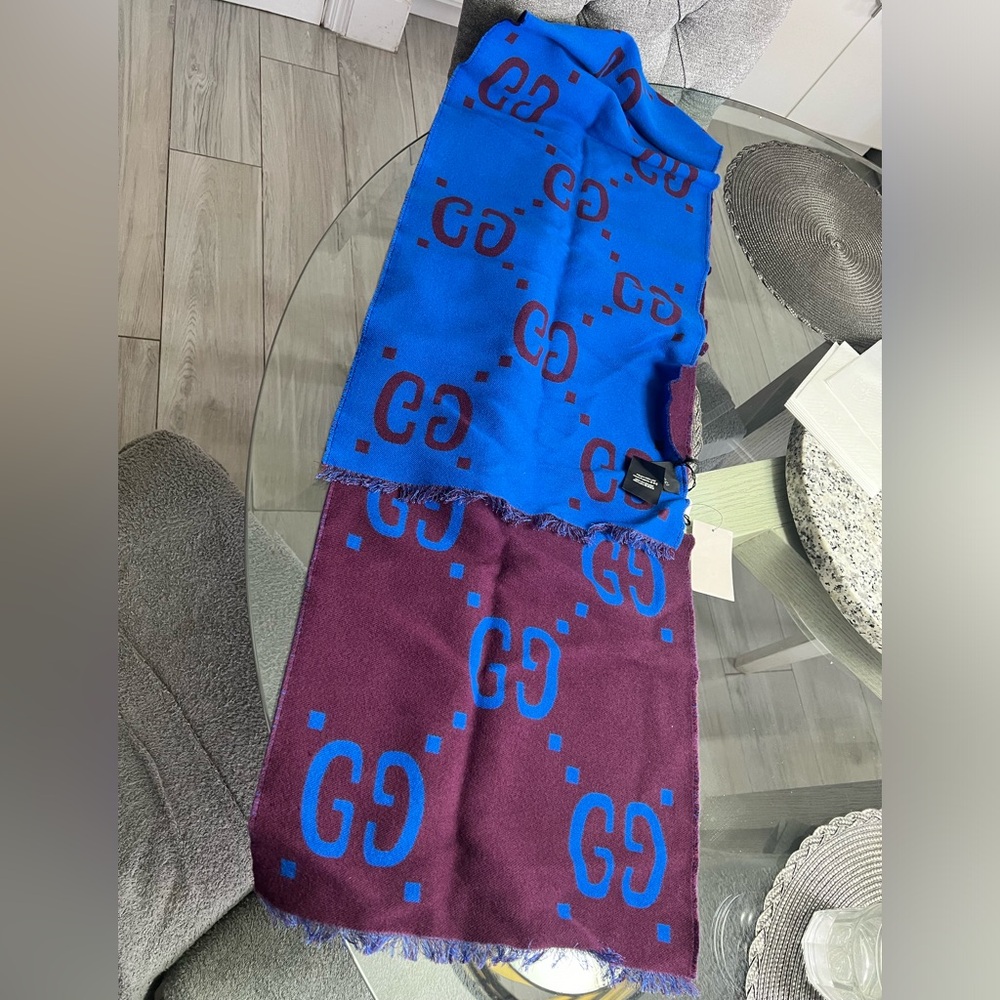 Gucci scarf
